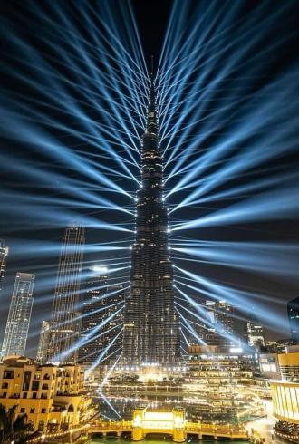 New Year's Eve light and laser show Dubai Burj Khalifa