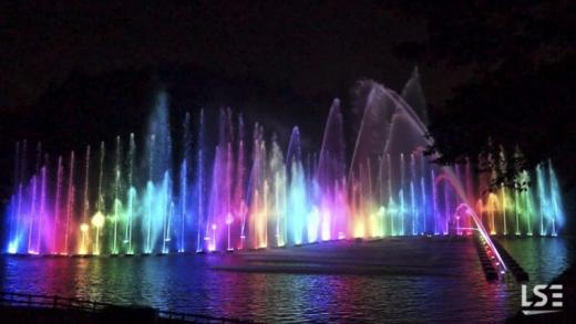 LSE - Fruit Park Dancing Fountain